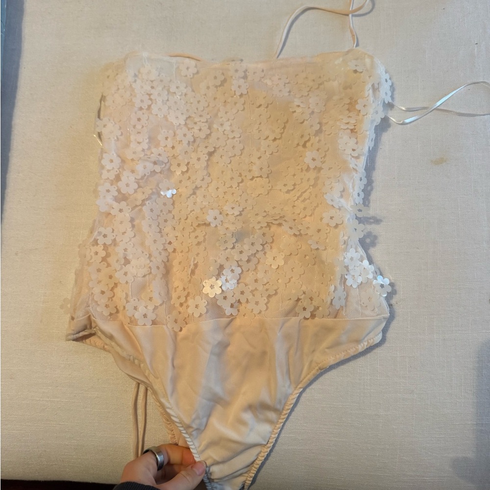 Zara Cream Floral Lace Bodysuit